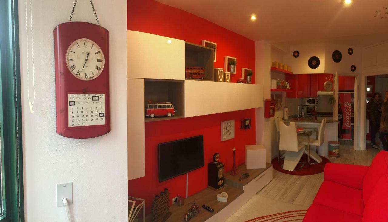 Апартаменты Apartamento En Pleno Centro Ла-Корунья Экстерьер фото