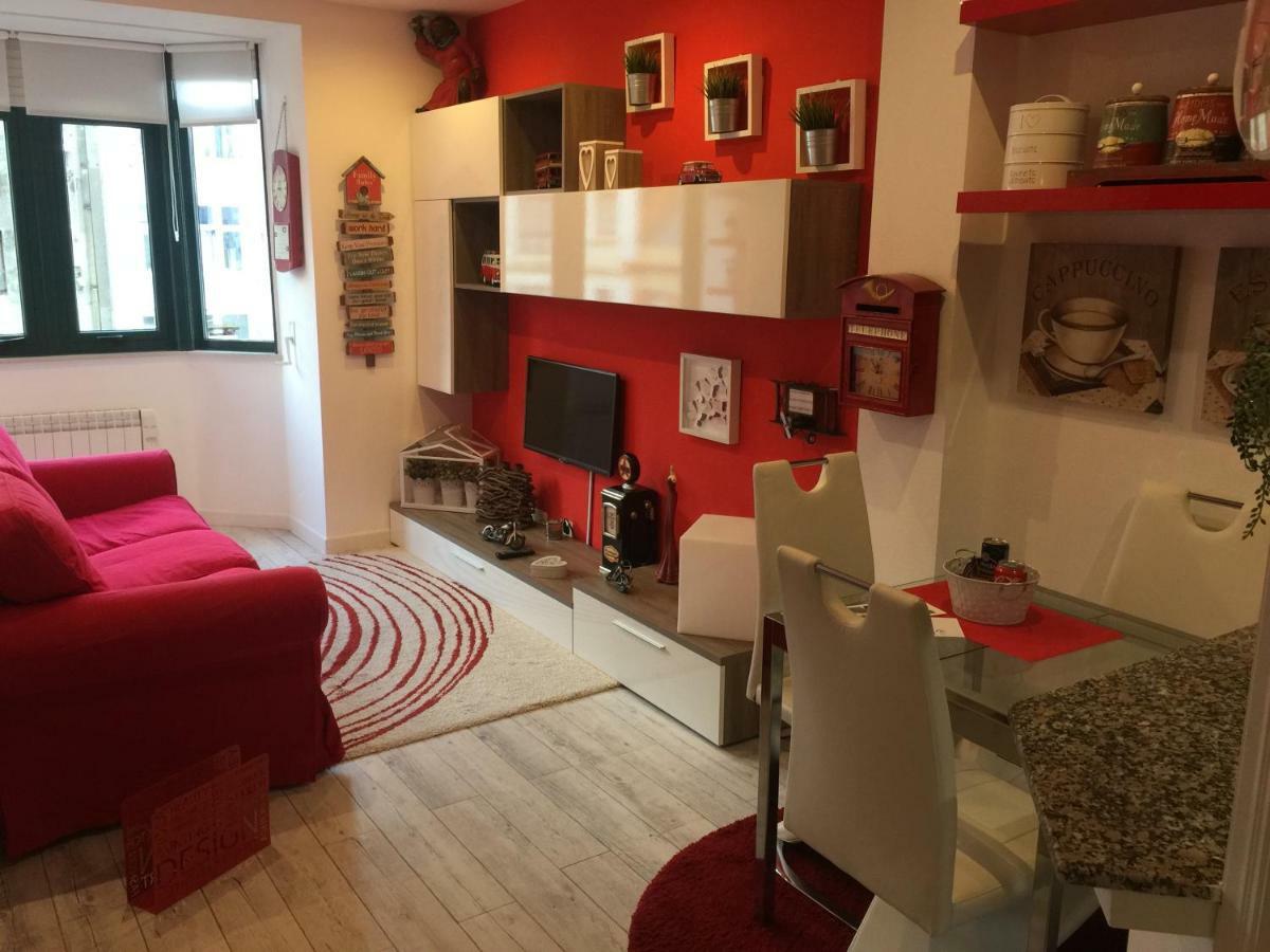 Апартаменты Apartamento En Pleno Centro Ла-Корунья Экстерьер фото